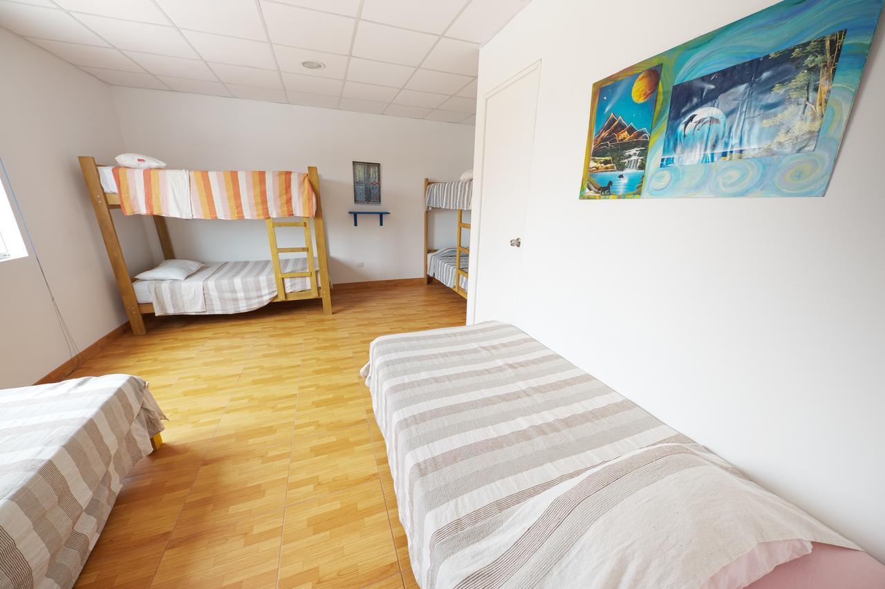 Punta Huanchaco Hostel Esterno foto