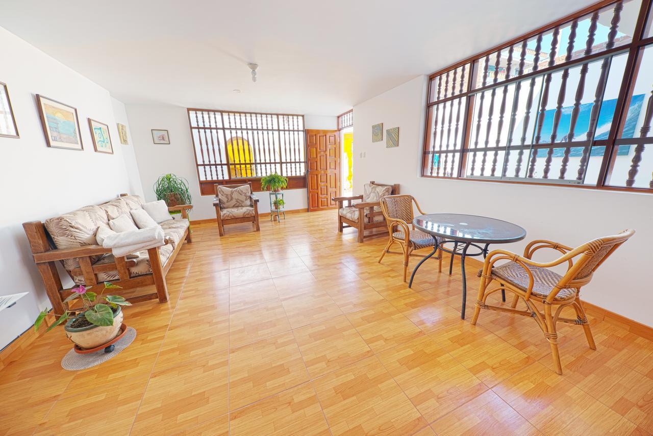 Punta Huanchaco Hostel Esterno foto